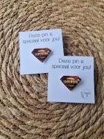 Superheld Pin